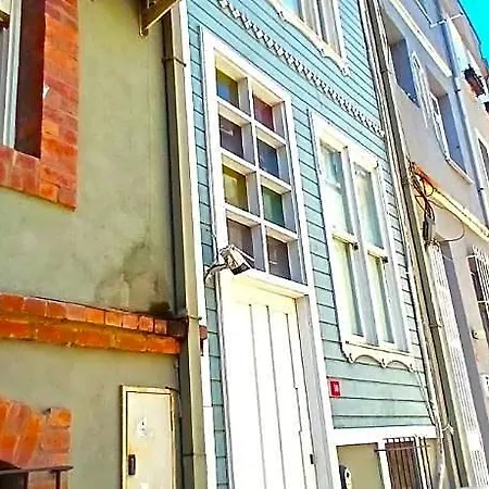 Dreamers V&v Cihangir 3* Стамбул